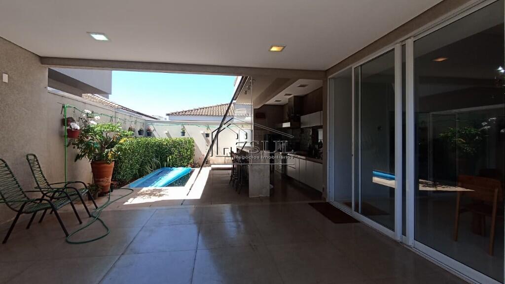 Casa, 3 quartos, 270 m² - Foto 3