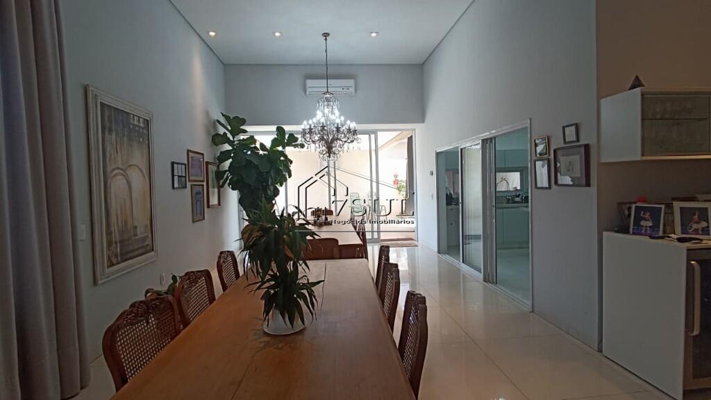 Casa, 3 quartos, 270 m² - Foto 5