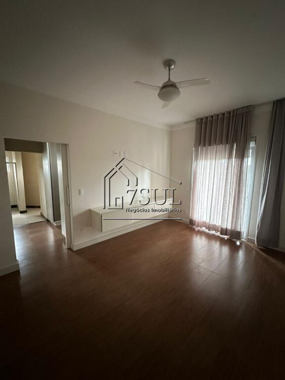 Casa, 4 quartos, 340 m² - Foto 9