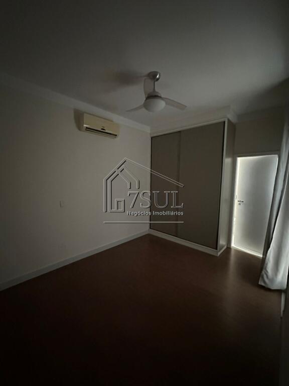 Casa, 4 quartos, 340 m² - Foto 37