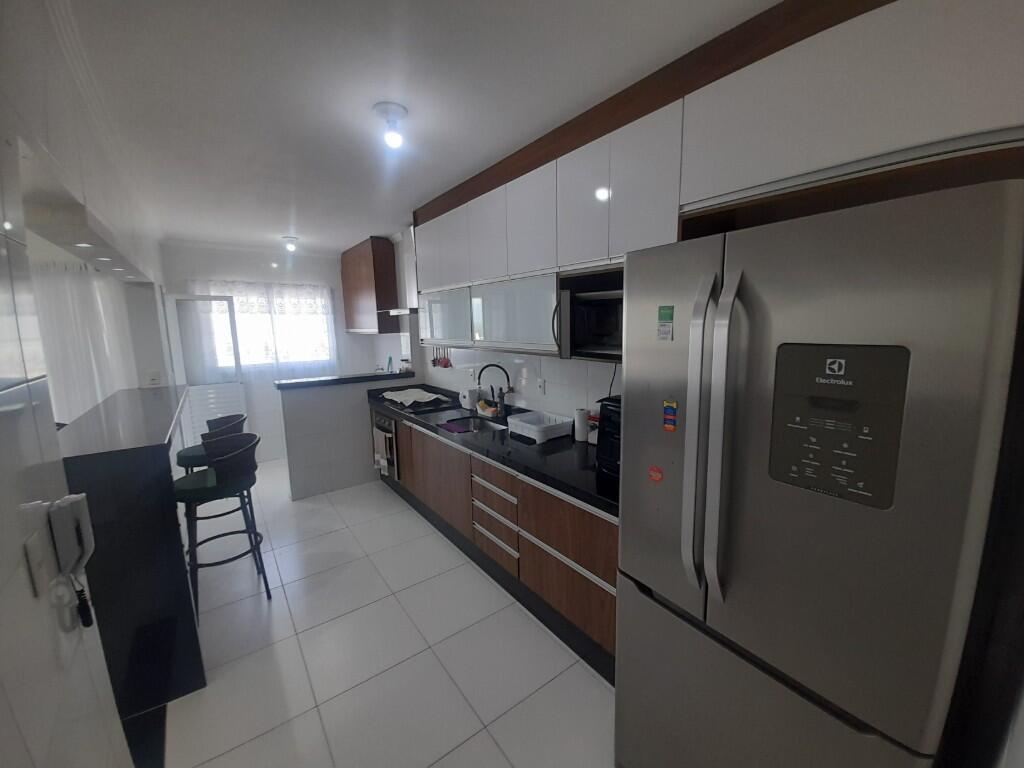 Apartamento com 2 quartos e 100 m² em Vila Tupi, Praia Grande