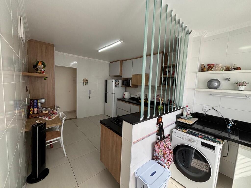 Apartamento com 2 quartos e 99 m² em Vila Tupi, Praia Grande
