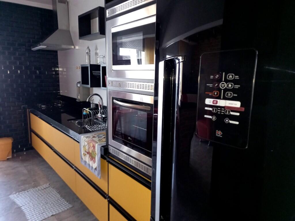 Apartamento com 2 quartos e 99 m² em Vila Tupi, Praia Grande