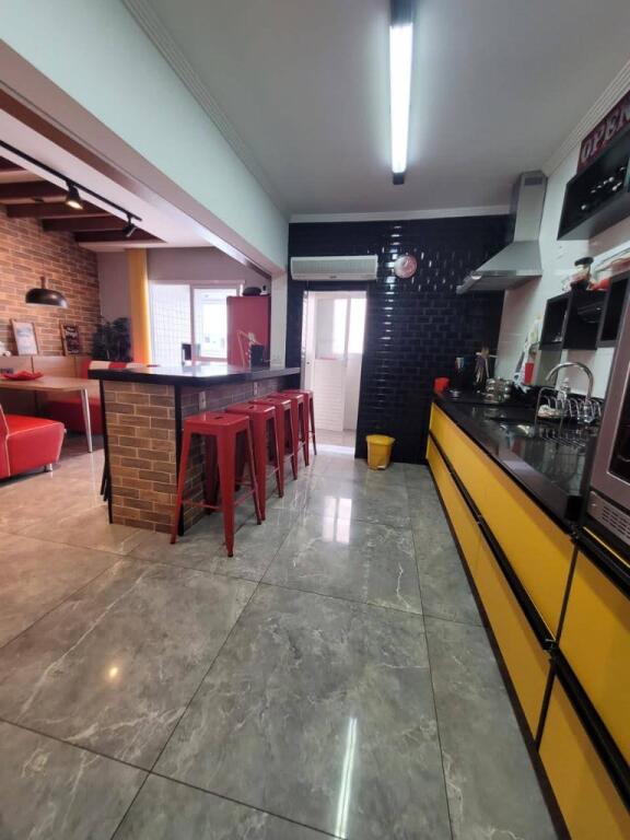 Apartamento com 2 quartos e 99 m² em Vila Tupi, Praia Grande