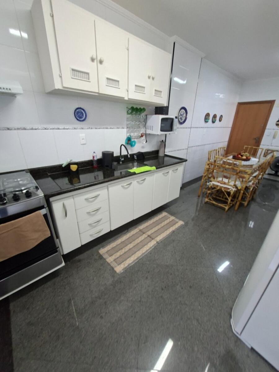 Apartamento com 2 quartos e 131 m² em Vila Tupi, Praia Grande