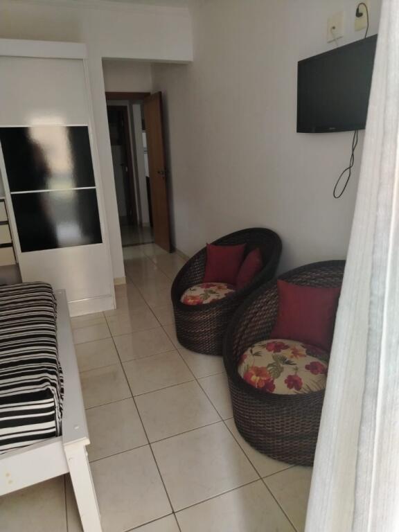 Apartamento com 2 quartos e 123 m² em Vila Tupi, Praia Grande
