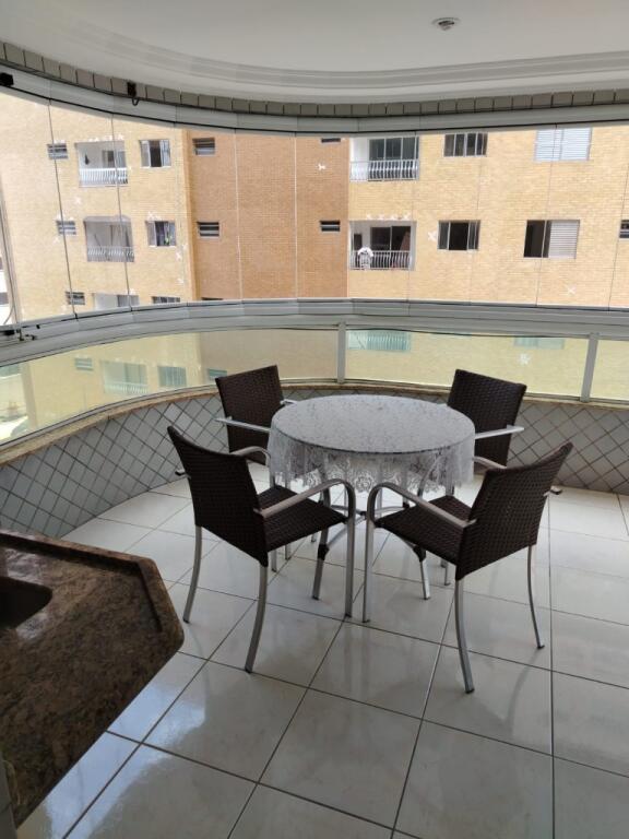 Apartamento com 2 quartos e 123 m² em Vila Tupi, Praia Grande