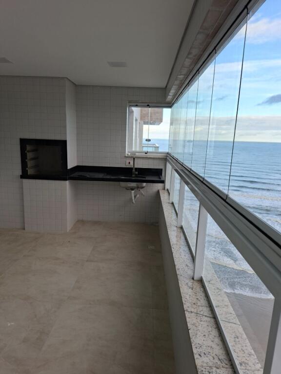 Apartamento com 2 quartos e 104 m² em Vila Tupi, Praia Grande