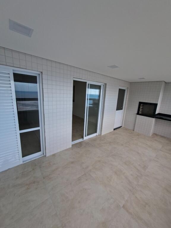 Apartamento com 2 quartos e 104 m² em Vila Tupi, Praia Grande