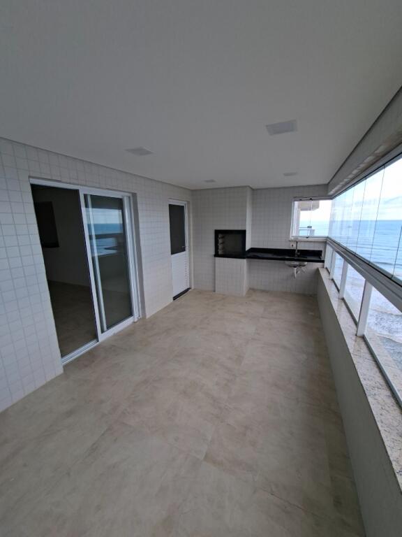 Apartamento com 2 quartos e 104 m² em Vila Tupi, Praia Grande