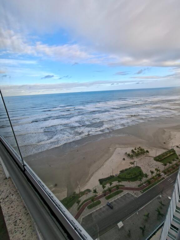 Apartamento com 2 quartos e 104 m² em Vila Tupi, Praia Grande