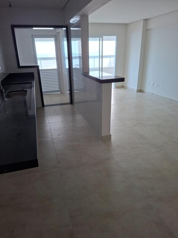 Apartamento com 2 quartos e 104 m² em Vila Tupi, Praia Grande