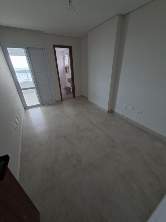 Apartamento com 2 quartos e 104 m² em Vila Tupi, Praia Grande