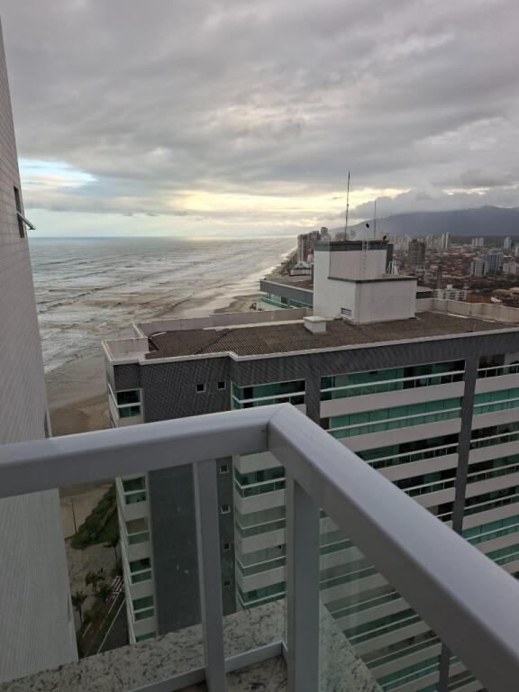 Apartamento com 2 quartos e 104 m² em Vila Tupi, Praia Grande