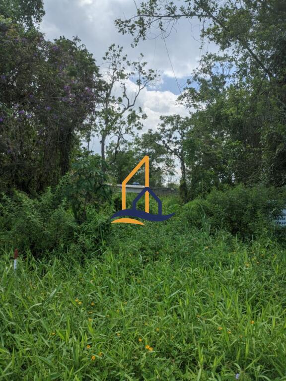 Terreno com 140 m² em Cidade Anchieta, Itanhaém