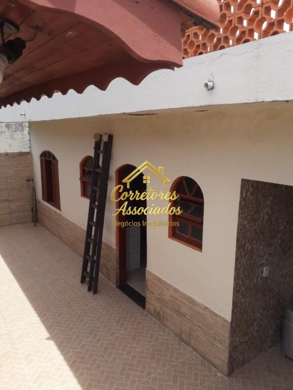 Casa com 3 quartos e 600 m² em Boqueirão, Praia Grande