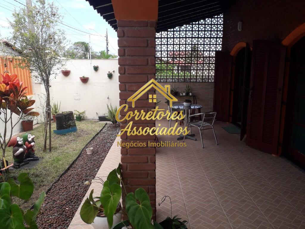 Casa com 3 quartos e 600 m² em Boqueirão, Praia Grande