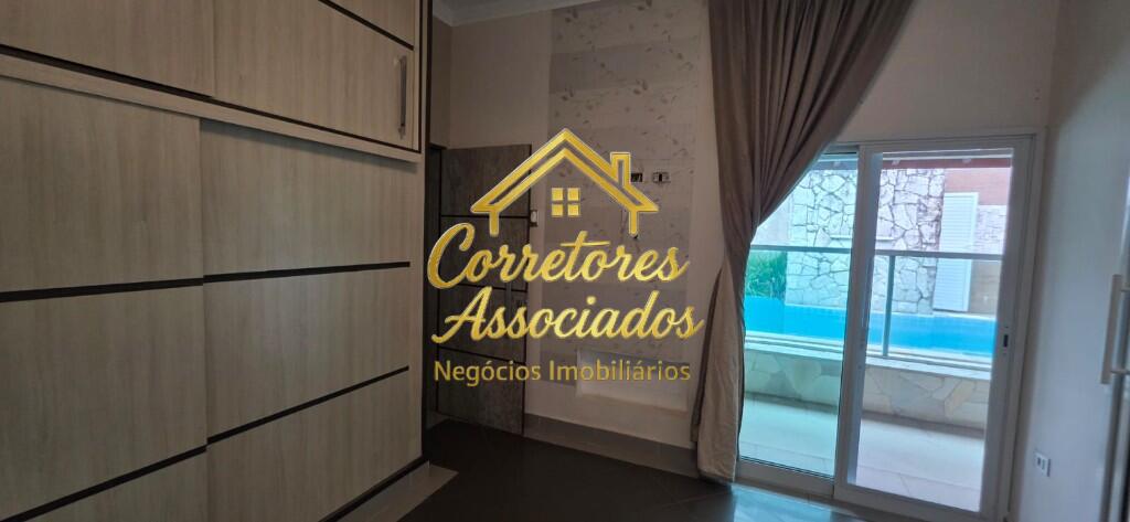 Casa com 3 quartos e 230 m² em Boqueirão, Praia Grande