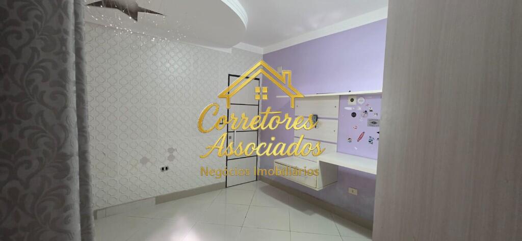 Casa com 3 quartos e 230 m² em Boqueirão, Praia Grande