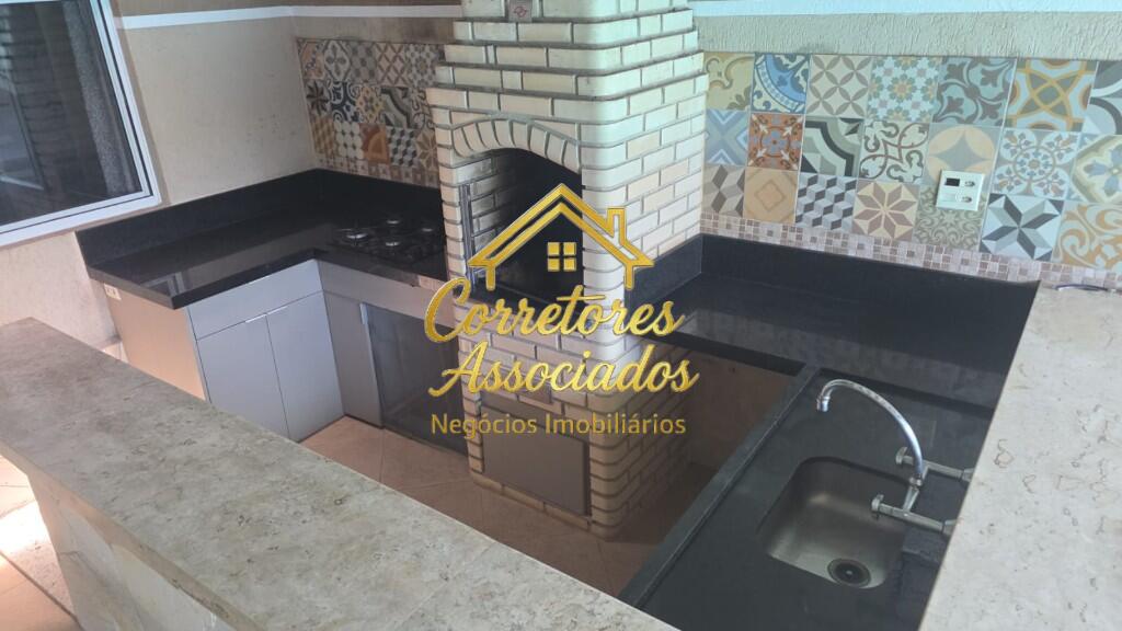 Casa com 3 quartos e 230 m² em Boqueirão, Praia Grande
