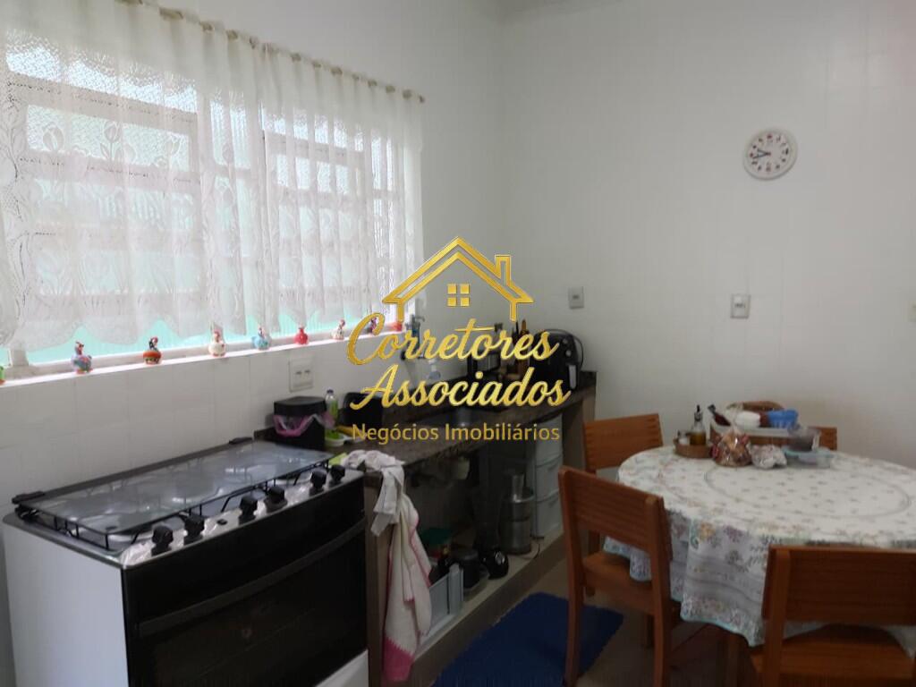 Casa com 3 quartos e 132 m² em Boqueirão, Praia Grande