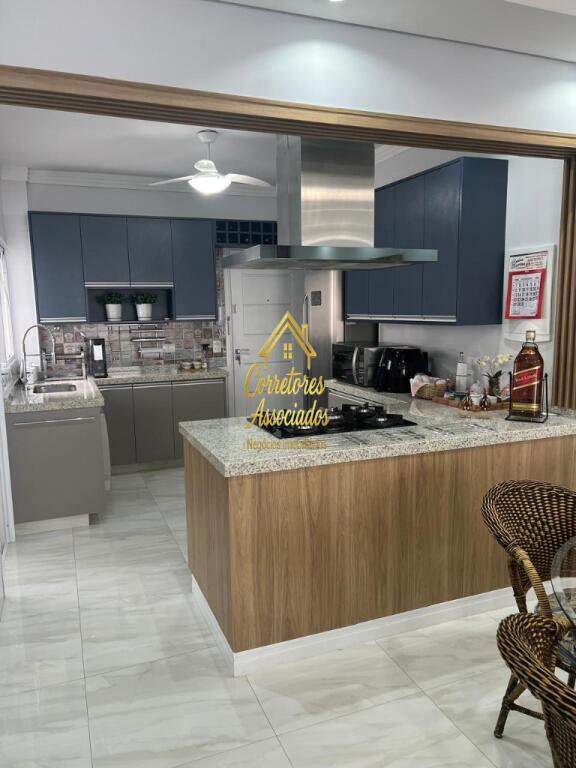 Apartamento com 4 quartos e 162 m² em Boqueirão, Praia Grande