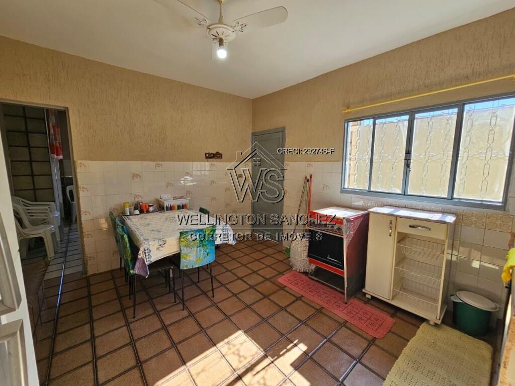 Casa com 2 quartos e 81 m² em Agenor De Campos, Mongaguá