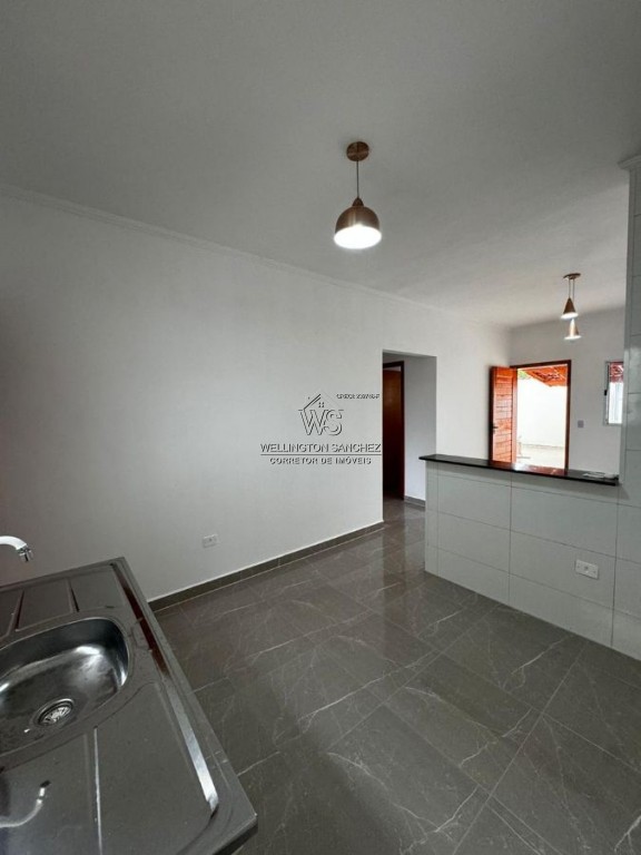 Casa com 2 quartos e 71 m² em Agenor De Campos, Mongaguá