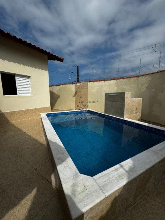 Casa com 2 quartos e 71 m² em Agenor De Campos, Mongaguá
