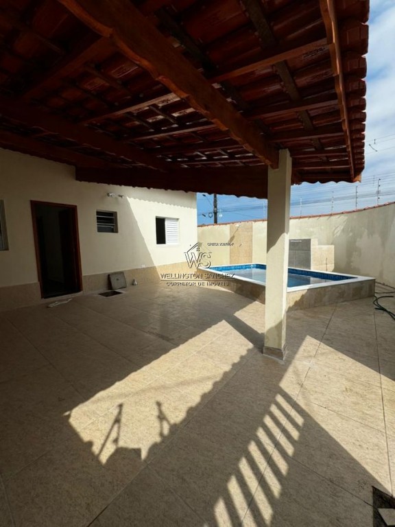 Casa com 2 quartos e 71 m² em Agenor De Campos, Mongaguá