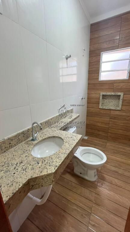 Casa com 2 quartos e 75 m² em Agenor De Campos, Mongaguá