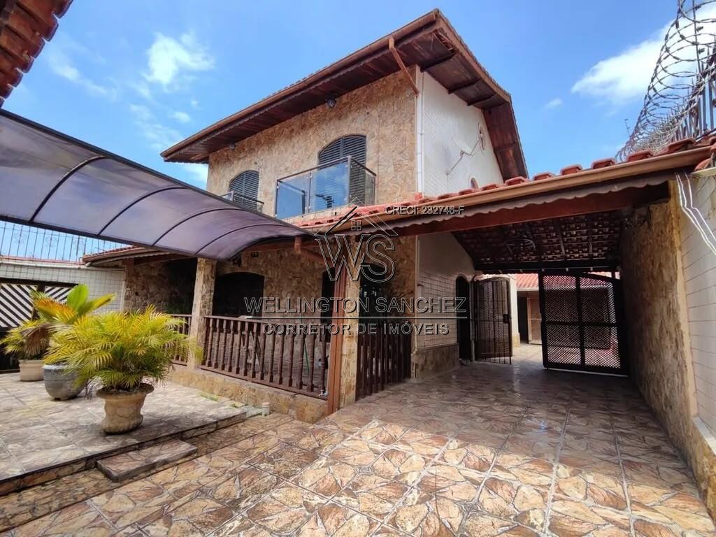Casa com 4 quartos e 234 m² em Agenor De Campos, Mongaguá