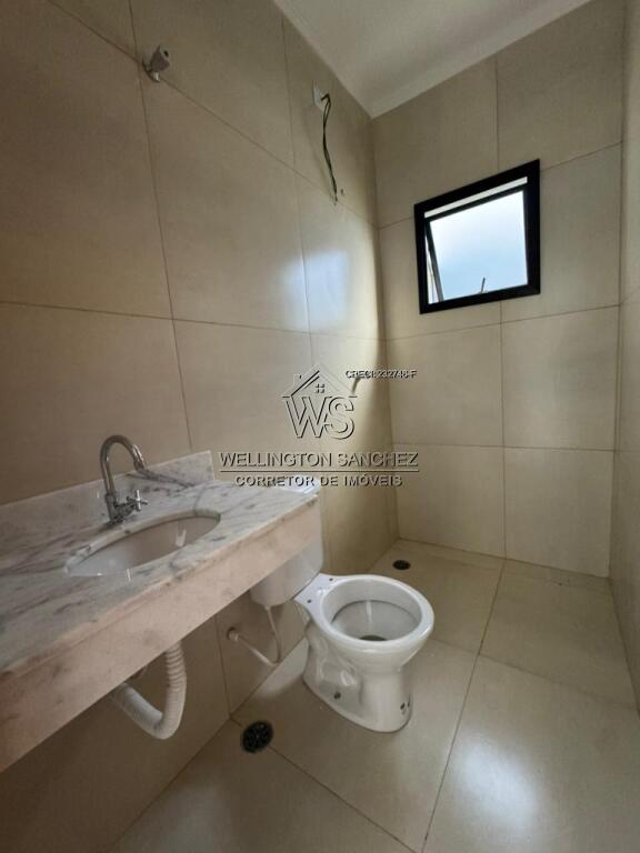 Casa com 2 quartos e 74 m² em Agenor De Campos, Mongaguá