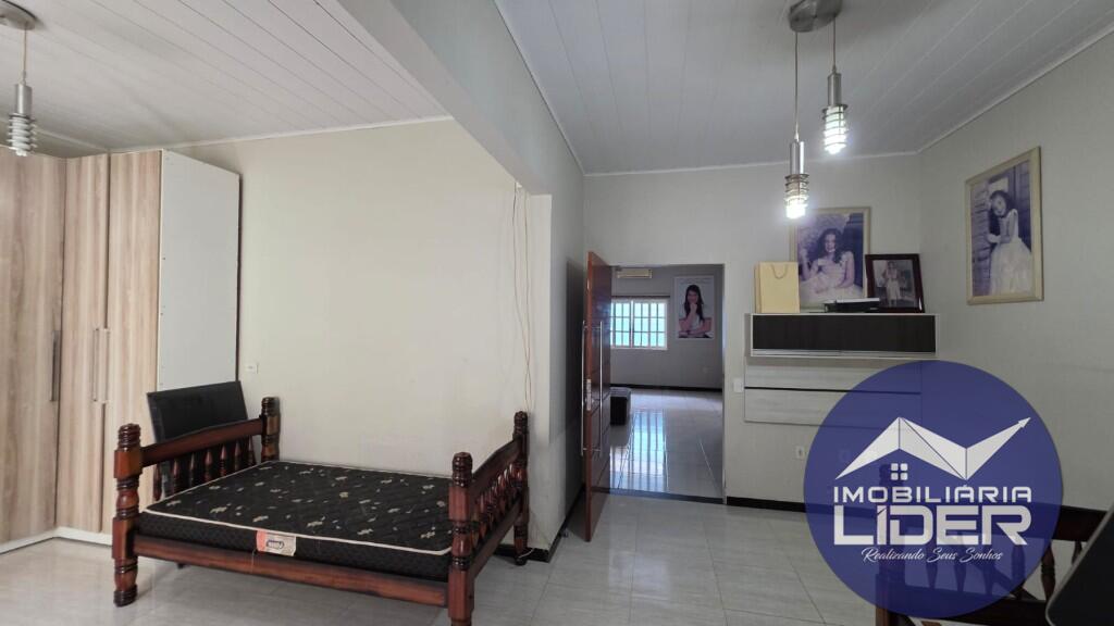 Casa com 3 quartos e 386 m² em Setor 03, Ariquemes
