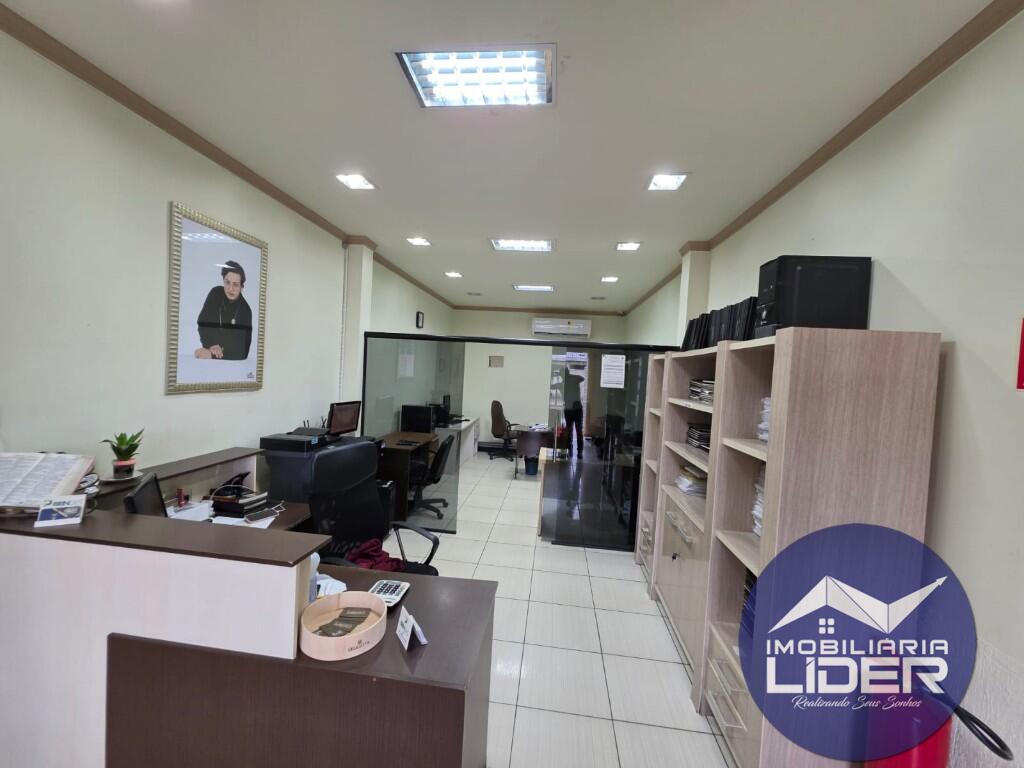 Casa com 3 quartos e 386 m² em Setor 03, Ariquemes