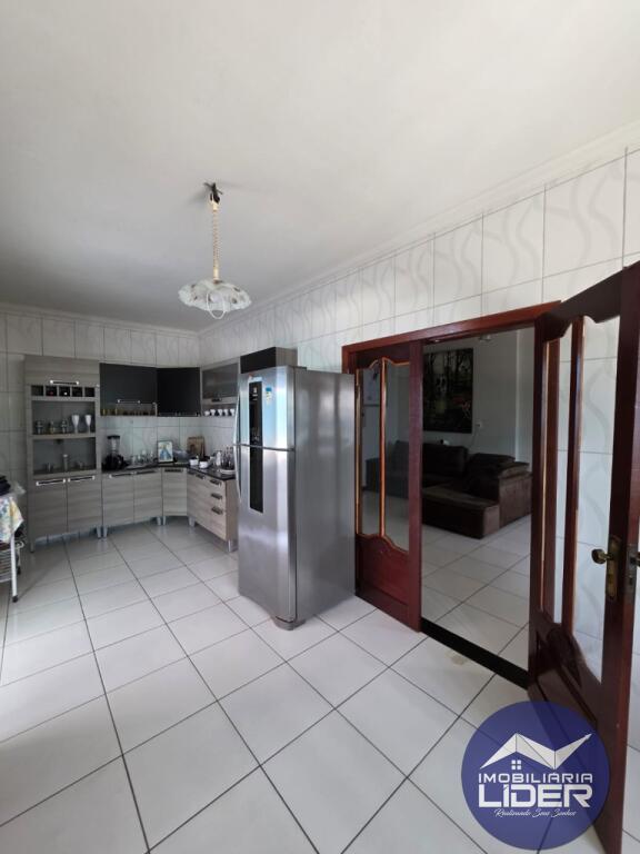 Casa com 3 quartos e 386 m² em Setor 03, Ariquemes