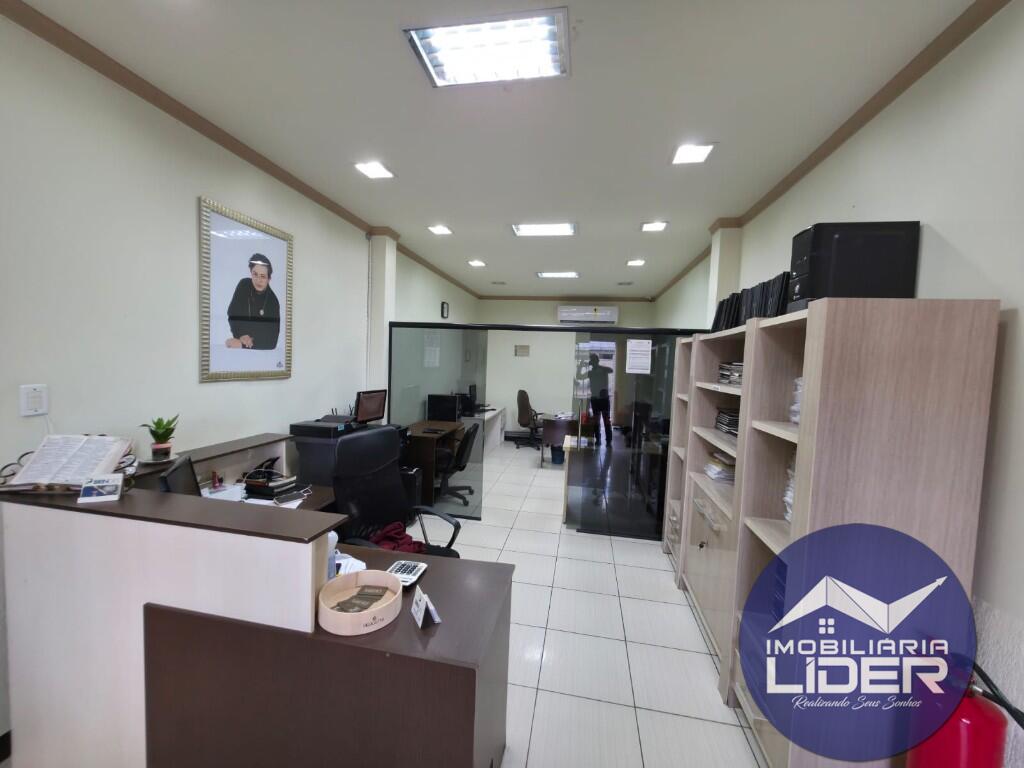 Casa com 3 quartos e 386 m² em Setor 03, Ariquemes