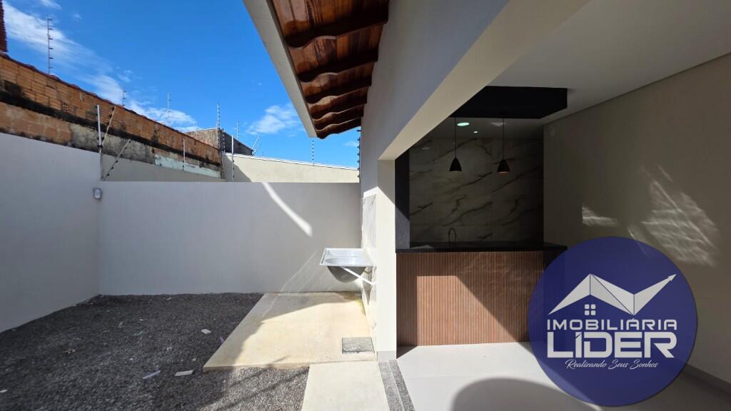 Casa com 3 quartos e 94 m² em Setor 03, Ariquemes
