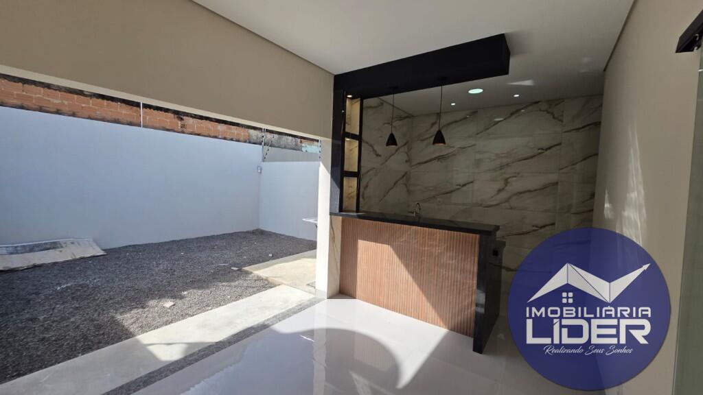 Casa com 3 quartos e 94 m² em Setor 03, Ariquemes