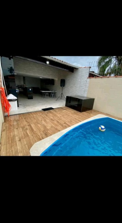 Casa com 3 quartos e 130 m² em Maracanã, Praia Grande
