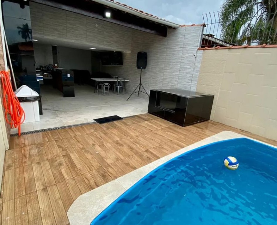 Casa com 3 quartos e 130 m² em Maracanã, Praia Grande