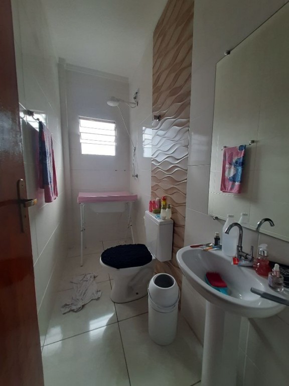 Casa com 3 quartos e 68 m² em Vila Antártica, Praia Grande