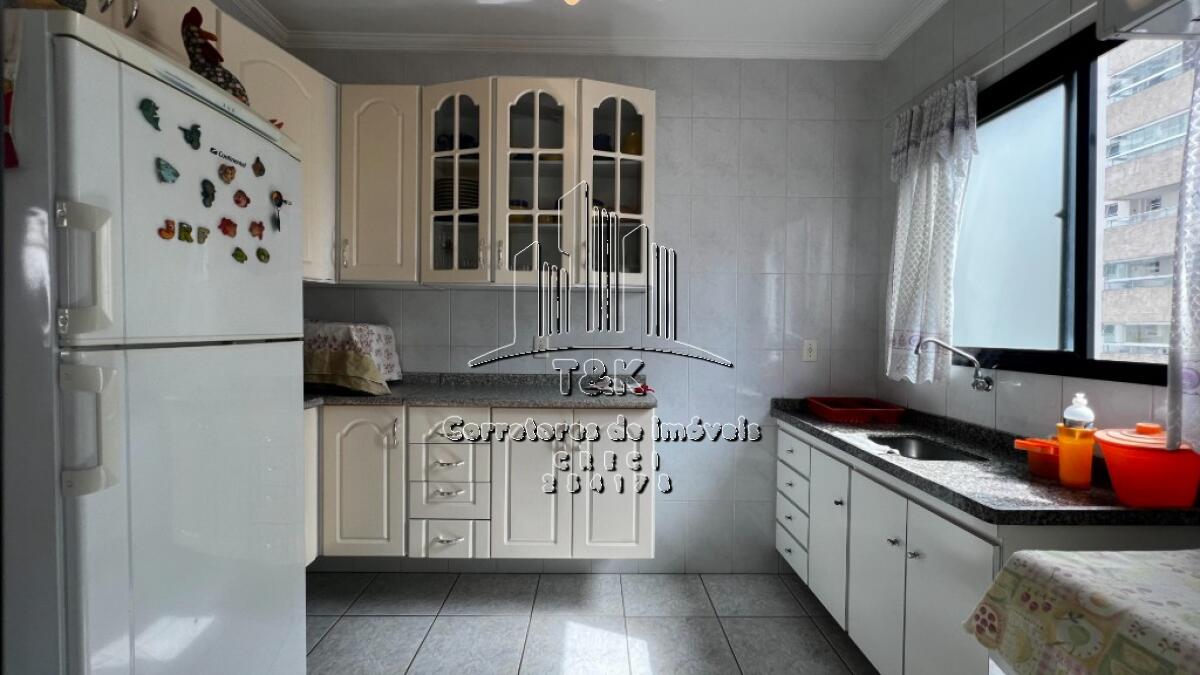 Apartamento com 2 quartos e 68 m² em Maracanã, Praia Grande