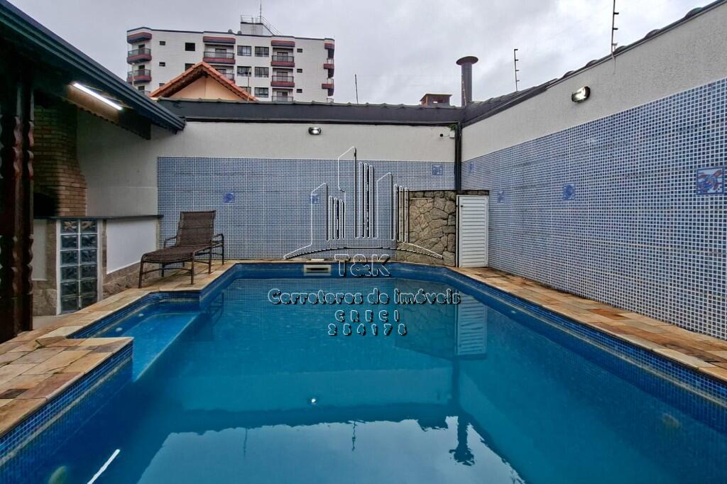 Casa com 4 quartos e 178 m² em Maracanã, Praia Grande