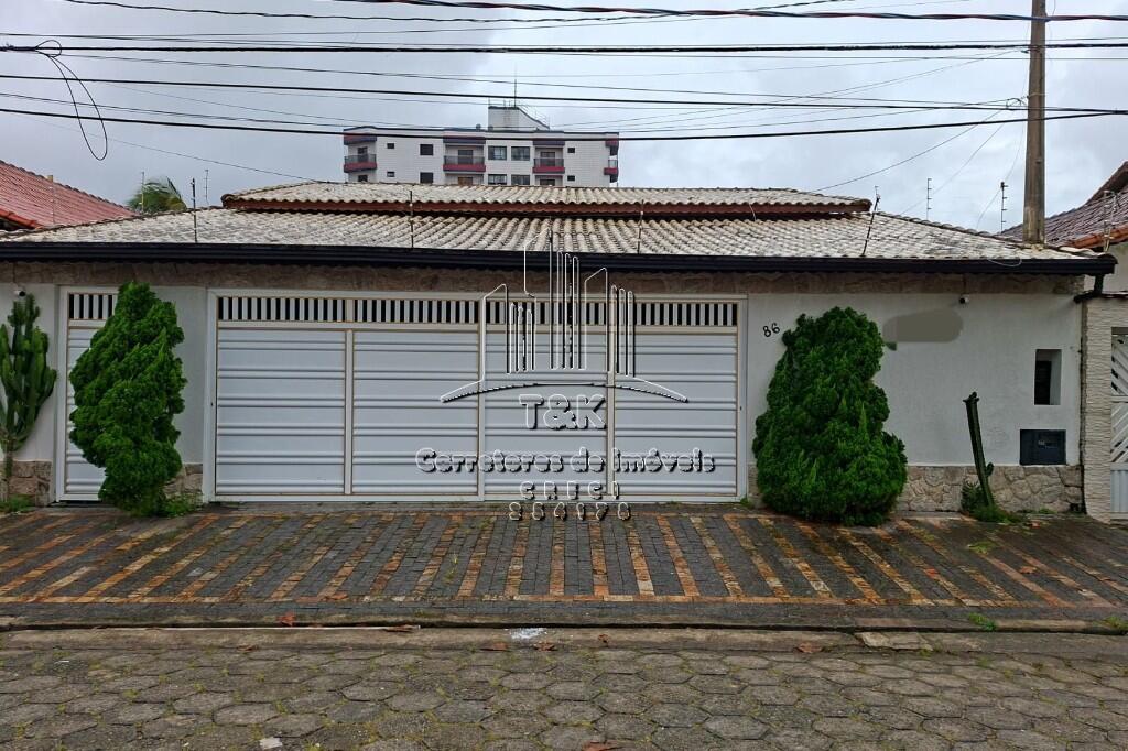 Casa com 4 quartos e 178 m² em Maracanã, Praia Grande