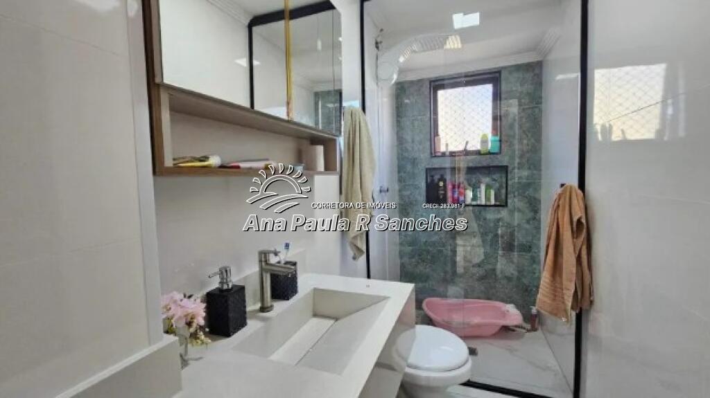 Apartamento com 3 quartos e 140 m² em Vila Guilhermina, Praia Grande