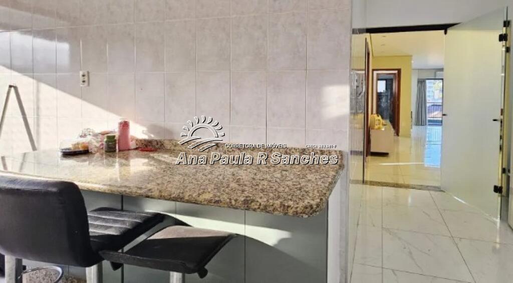 Apartamento com 3 quartos e 140 m² em Vila Guilhermina, Praia Grande