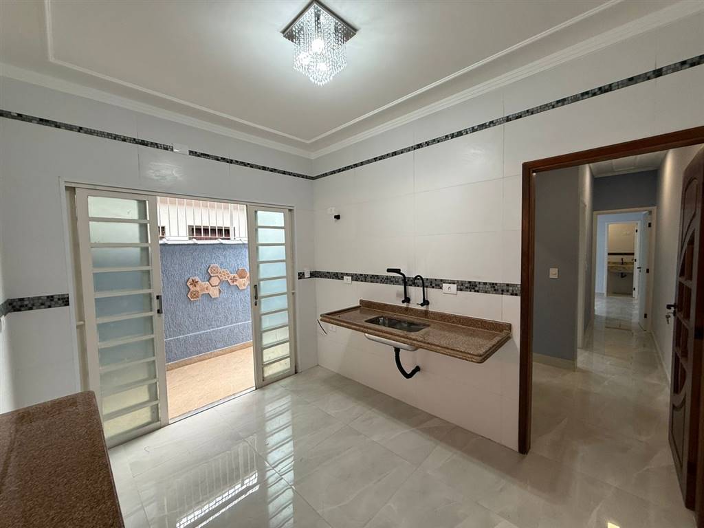 Casa com 2 quartos e 104 m² em Vila Caiçara, Praia Grande