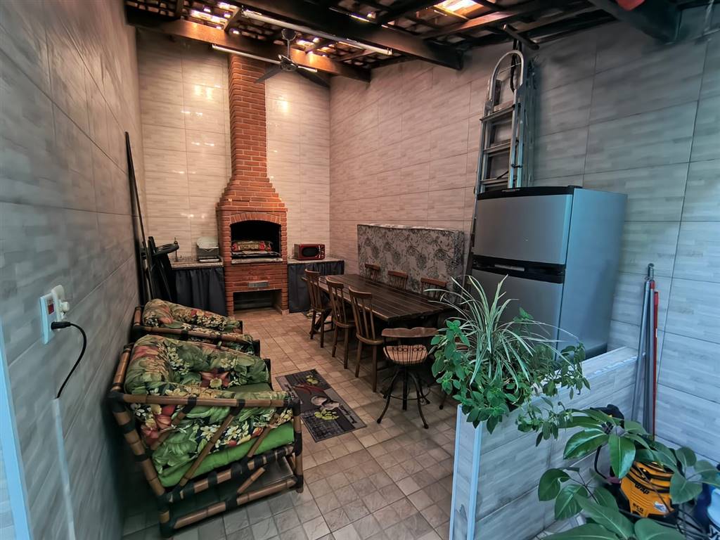Casa com 2 quartos e 126 m² em Vila Caiçara, Praia Grande