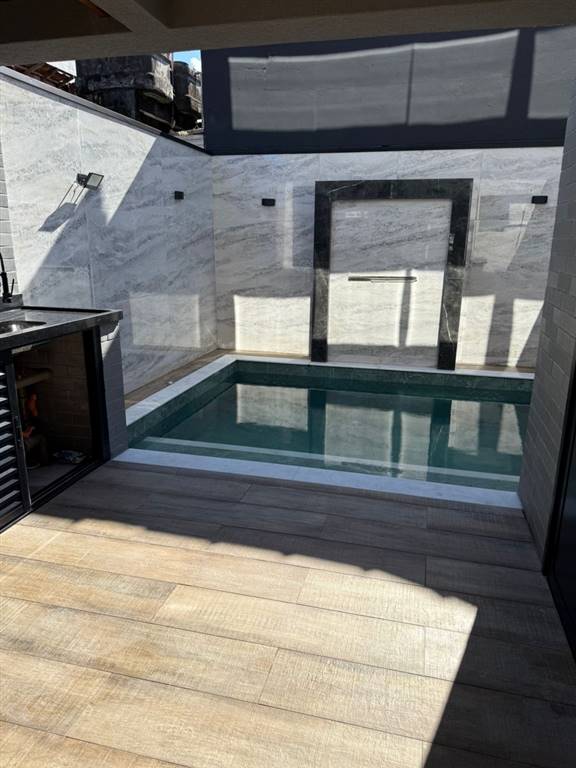 Casa com 4 quartos e 204 m² em Vila Caiçara, Praia Grande